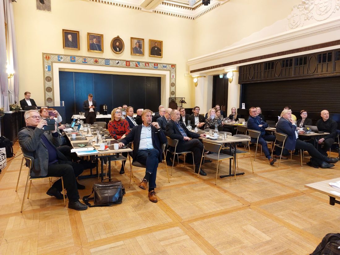 Itäisen Suomen maakunnat pitävät VATT Datahuoneen selvitystä liian suppeana, minkä vuoksi on riski, että Venäjän hyökkäyssodan vaikutuksia aluetalouteen vähätellään. Maakuntien mukaan Itäisen Suomen ohjelman tulee olla vaikuttava ja aidosti alueen kilpailukykyä vahvistava.